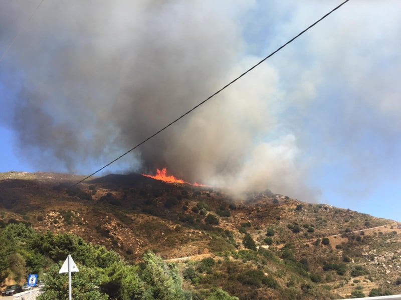 Πυρκαγιά ξέσπασε στην ορεινή Νάξο