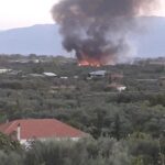 Πυρκαγια και εκρήξεις σε εργοτάξιο στο Αίγιο