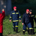 Χωρίς τις αισθήσεις του απεγκλωβίστηκε άνδρας, ύστερα από καταπλάκωσή του από δένδρο.