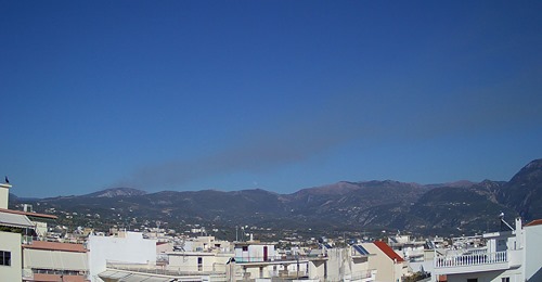 Μεγάλη πυρκαγιά σε εξέλιξη στη Νέδουσα Μεσσηνίας - Σπεύδει και πυροσβεστικό αεροσκάφος