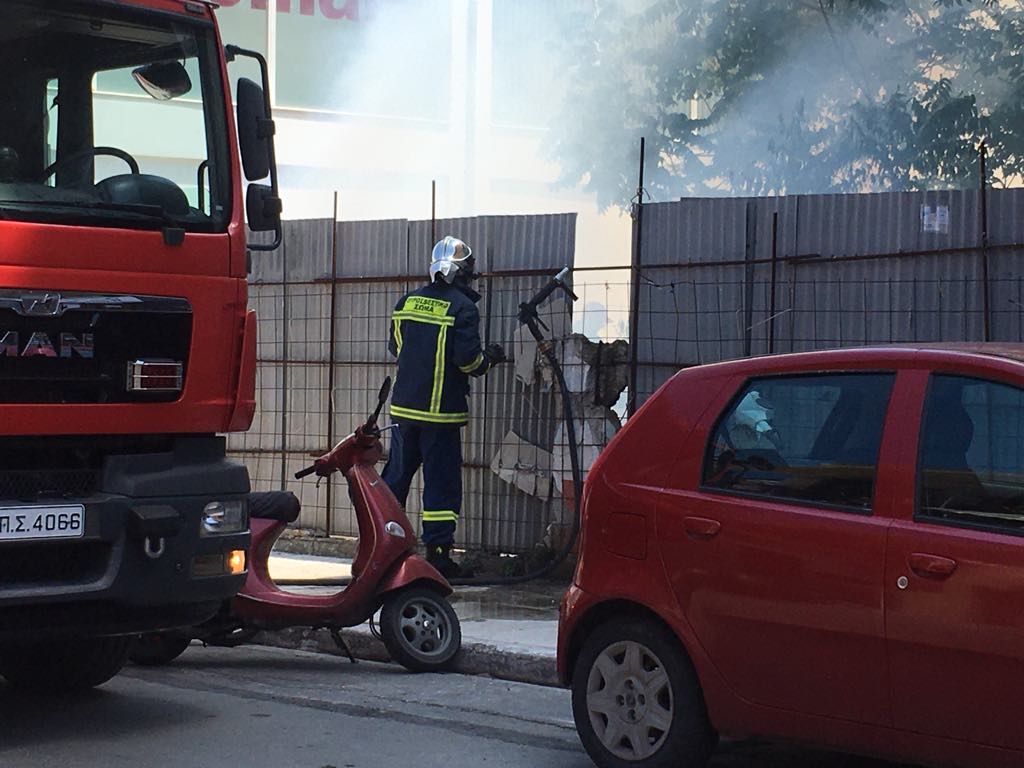 Πυρκαγιά ΤΩΡΑ εν υπαίθρω στην Αθήνα