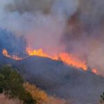 Σε εξέλιξη δασική πυρκαγιά στο Χιλιομόδι Κορινθίας