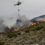 Πυρκαγιά - Άνδρος: Μαίνεται ανεξέλεγκτο το πύρινο μέτωπο (Βίντεο)