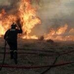 Πυρκαγιά σε εξέλιξη σε χαμηλή βλάστηση στην Κηφισιά