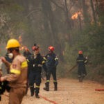 Μην απαξιώνετε τους Έλληνες πυροσβέστες!