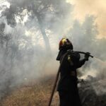 Πυρκαγιά σε ξερά χόρτα κοντά στην Ε.Ο Κορίνθου – Πατρών