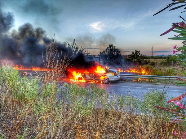 Πυρκαγιά σε Ι.Χ όχημα στο 82ο χλμ Ε.Ο. Αθηνών - Λαμίας