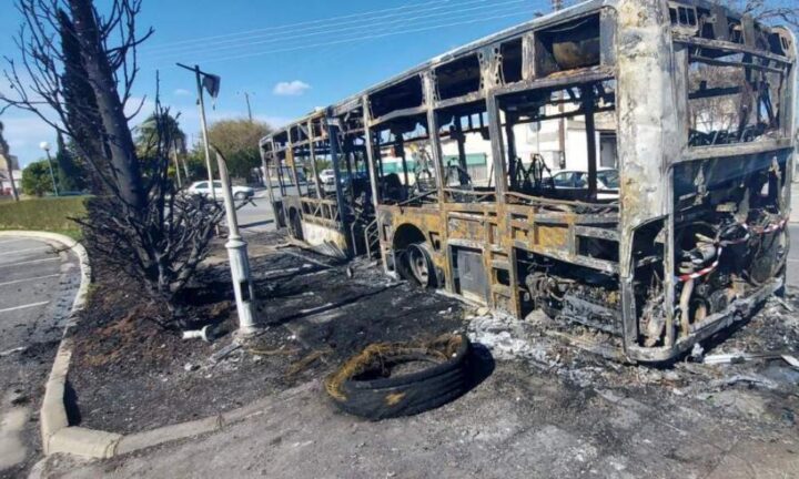 Κύπρος: Φωτιά σε εν κινήσει λεωφορείο που μετέφερε μαθητές (Βίντεο)