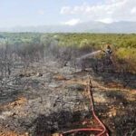 Σύλληψη άνδρα στη Μάνη για πρόκληση εμπρησμού από αμέλεια