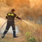 Πυρκαγιά σε οικοπεδικό χώρο στις Αχαρνές Αττικής