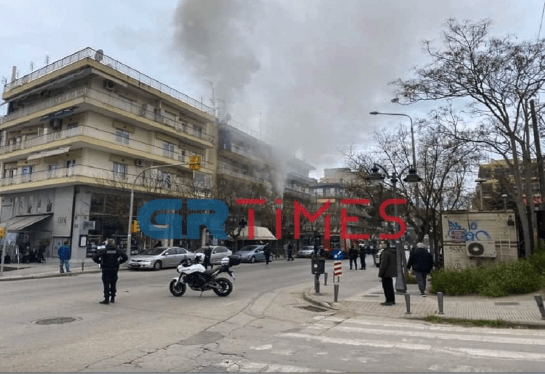 Πυρκαγιά σε χώρο εστίασης στη Θεσσαλονίκη