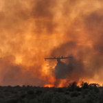 Υπό μερικό έλεγχο η πυρκαγιά στη Μαγούλα Αττικής