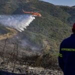 Meteo: Ο άνεμος μεταφέρει καύτρες έως 700 μ. - Δυσμενείς πυρομετεωρολογικές συνθήκες σήμερα και αύριο