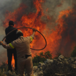 Πολύ υψηλός κίνδυνος πυρκαγιάς την Τετάρτη σε δύο περιφέρειες - Συστάσεις της ΓΓΠΠ και της Πυροσβεστικής