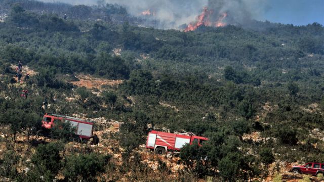 Σε εξέλιξη πυρκαγιά σε αγροτοδασική έκταση στο Νεοχώρι Πρέβεζα