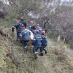 Σορός ηλικιωμένου εντοπίστηκε και ανασύρθηκε από δύσβατο σημείο στην Δ.Ε. Εσπερίων στην Κέρκυρα