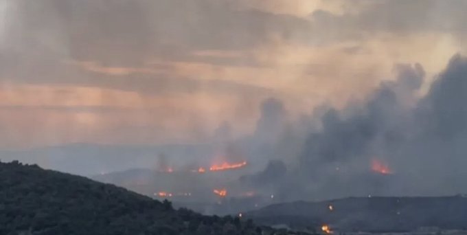 Πυρκαγιές: Καλύτερη εικόνα σε Βόλο, Λαμία, Ρόδο, Κέρκυρα και Κάρυστο