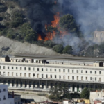 Μεγάλη πυρκαγιά στα σύνορα της Ισπανίας με τη Γαλλία