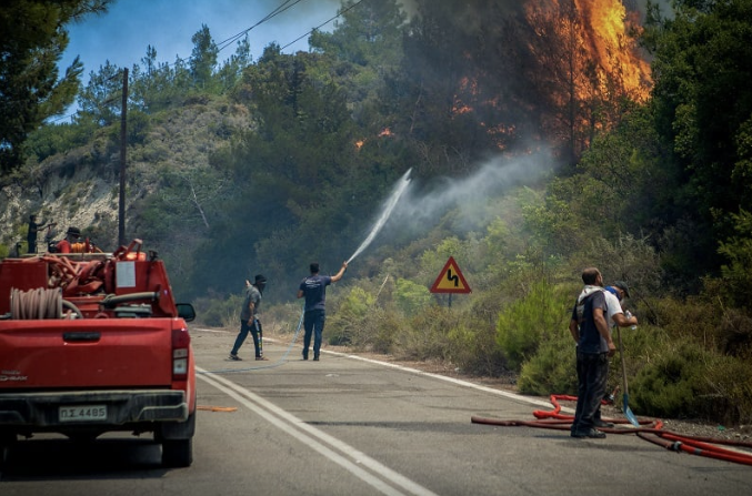 Άμεσα τέθηκε υπό έλεγχο πυρκαγιά σε δασική έκταση στη θέση Μαυροβούνι Βοιωτίας