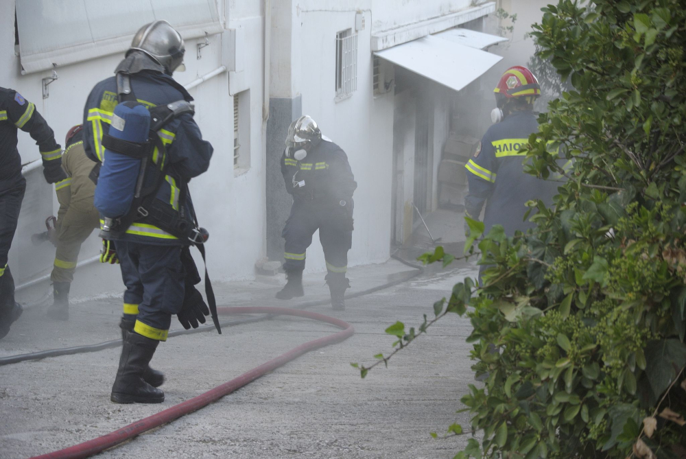 Πυρκαγιά σε υπόγειο χώρο πολυκατοικίας επί της οδού Κεφαλληνίας στην Ηλιούπολη