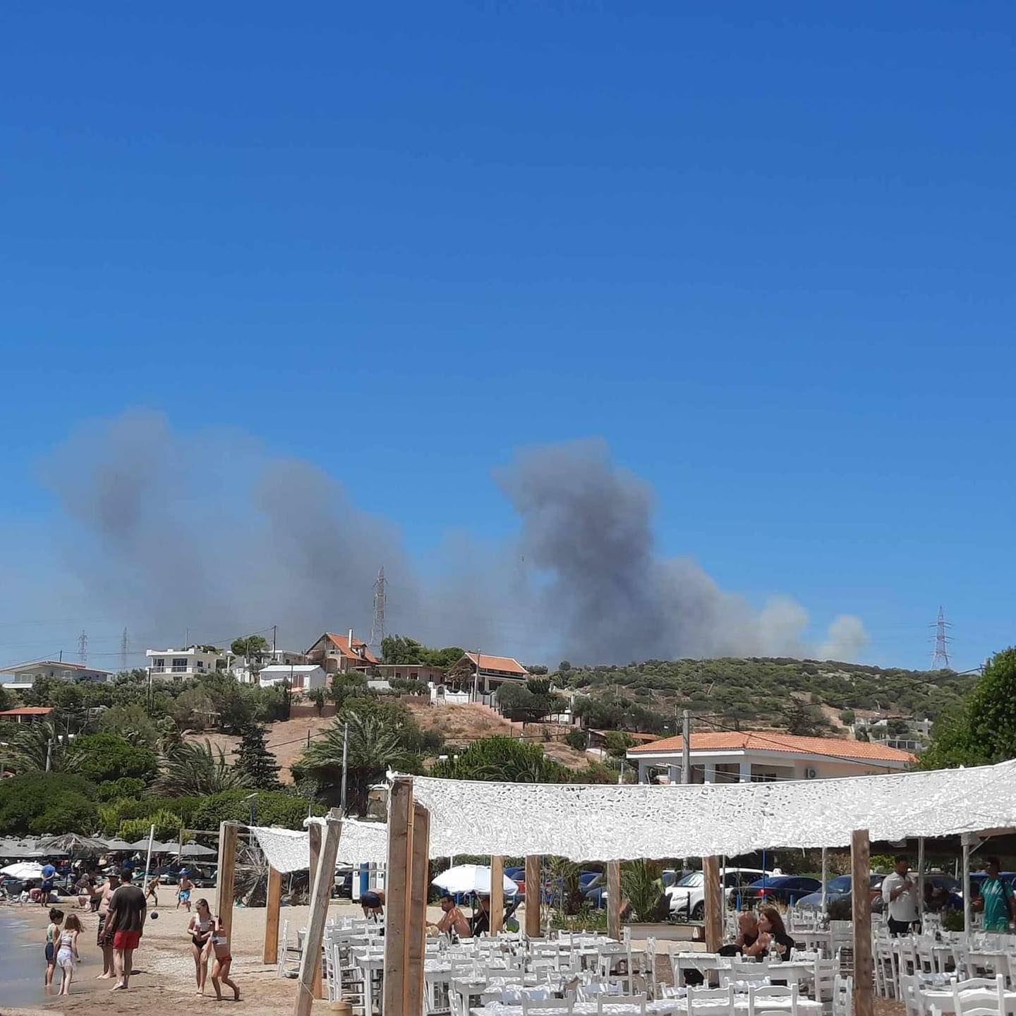 Πυρκαγιά σε χαμηλή βλάστηση στην περιοχή Πλάκα Κερατέας