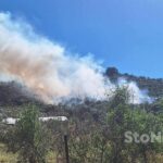 Πυρκαγιά σε χαμηλή βλάστηση στην περιοχή Μόρια της νήσου Λέσβου