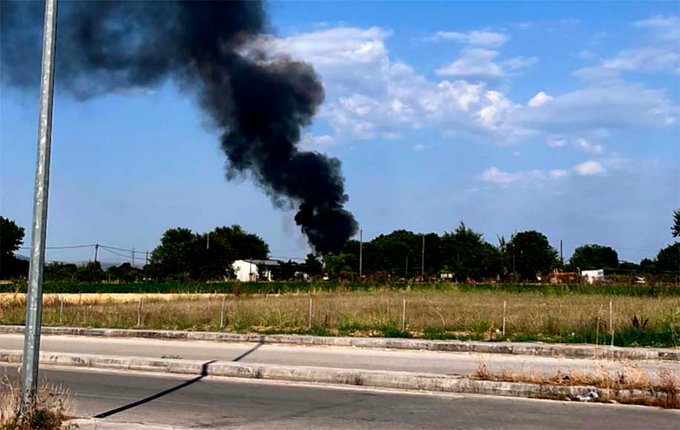 Πυρκαγιά σε απορρίμματα στην περιοχή Ριζαριό Τρικάλων