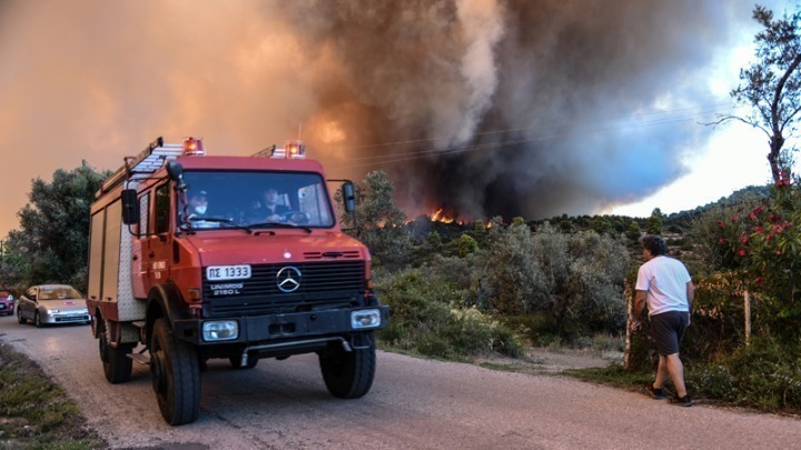 Πυρκαγιά σε αγροτοδασική έκταση στα Βραχναίικα Αχαΐας