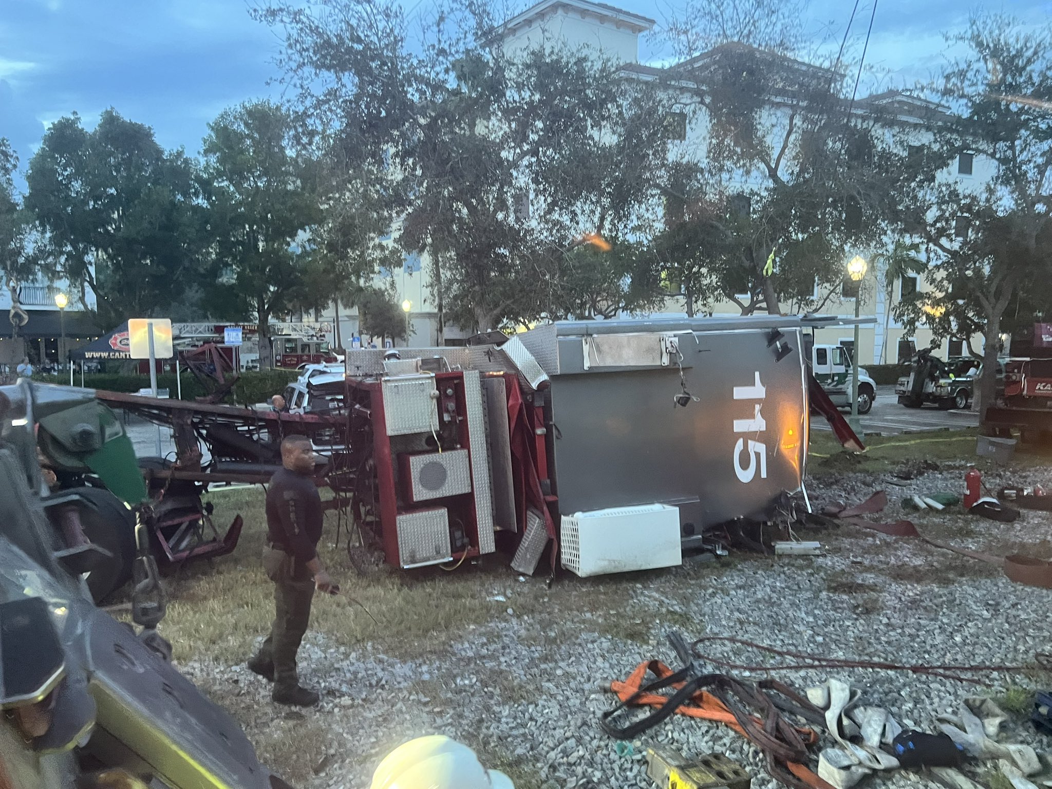 Τρένο συγκρούστηκε με πυροσβεστικό όχημα στη Φλόριντα