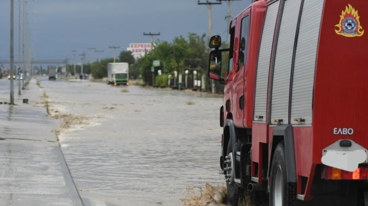 Σαράντα κλήσεις για άντληση υδάτων έγιναν στην Πυροσβεστική στην Αττική