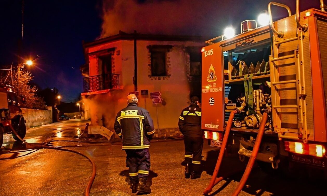 Πυρκαγιά σε οικία επί της οδού Εθνικής Αντιστάσεως στον Γέρακα