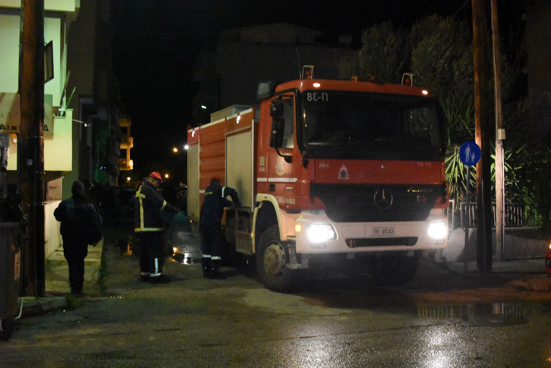 Πυρκαγιά σε υπόγειο αποθηκευτικό χώρο πολυκατοικίας επί της οδού Ολύμπου στο Χαλάνδρι