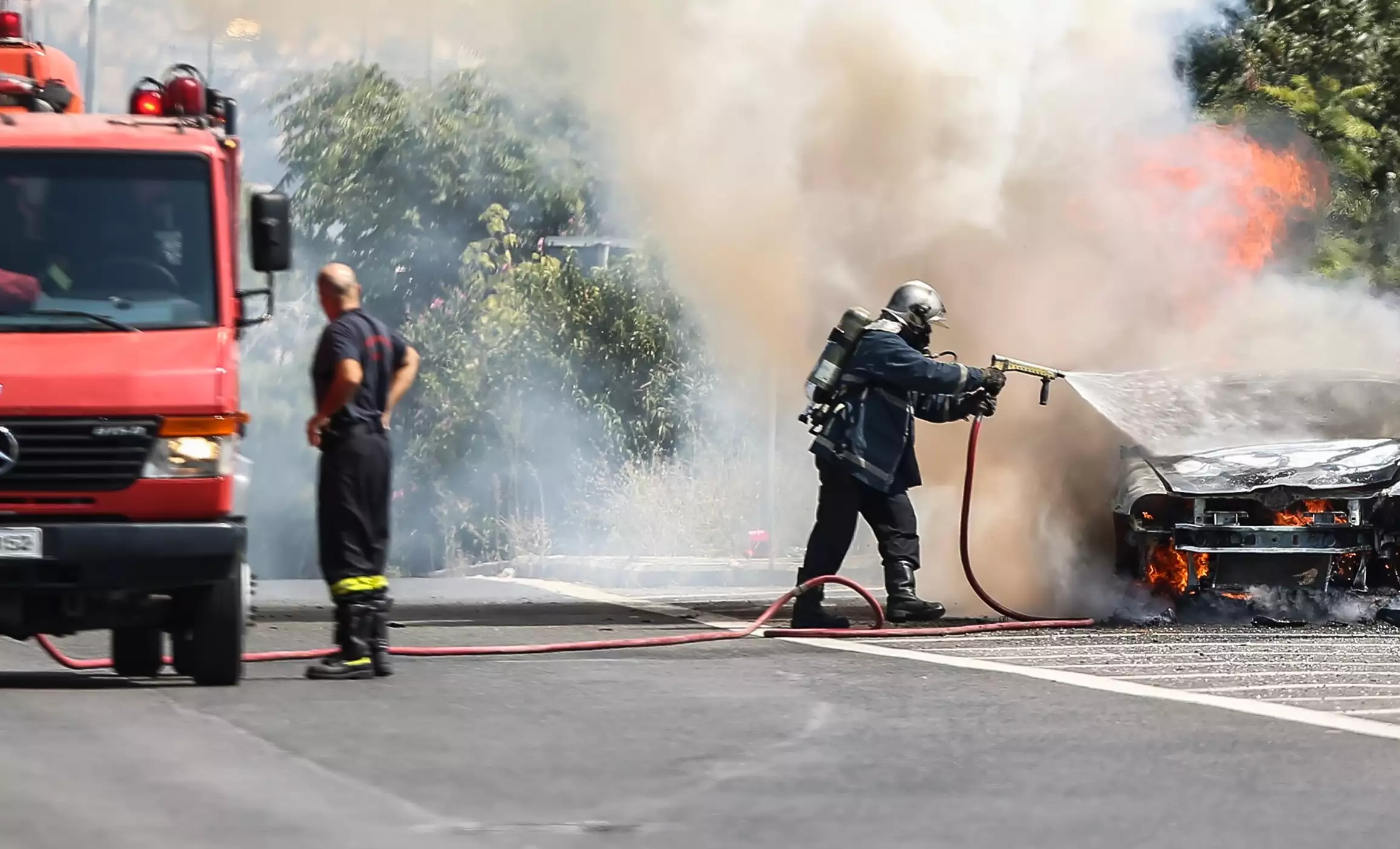 Πυρκαγιά σε Ι.Χ όχημα επί της οδού Λιοσίων στα Άνω Λιόσια