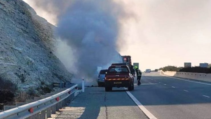 Πυρκαγιά σε Ι.Χ όχημα στο Δροσερό Ξάνθης