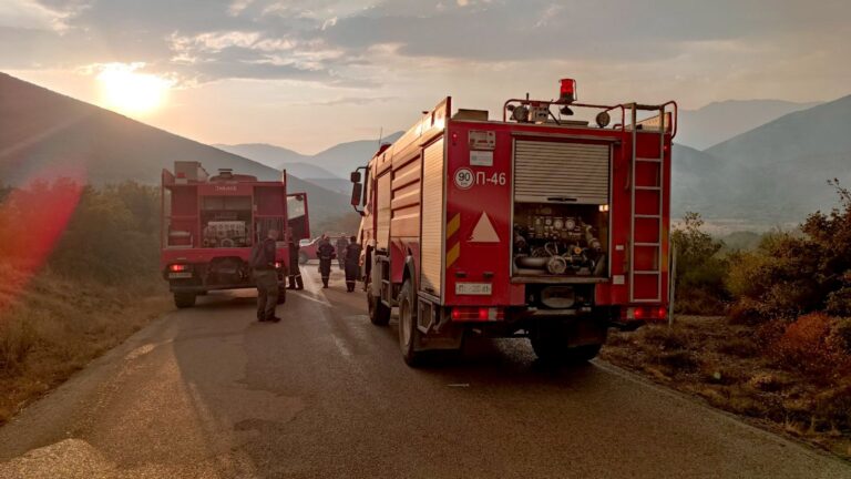 Οριοθετήθηκε η πυρκαγιά στο Σπαθοβούνι Κορινθίας