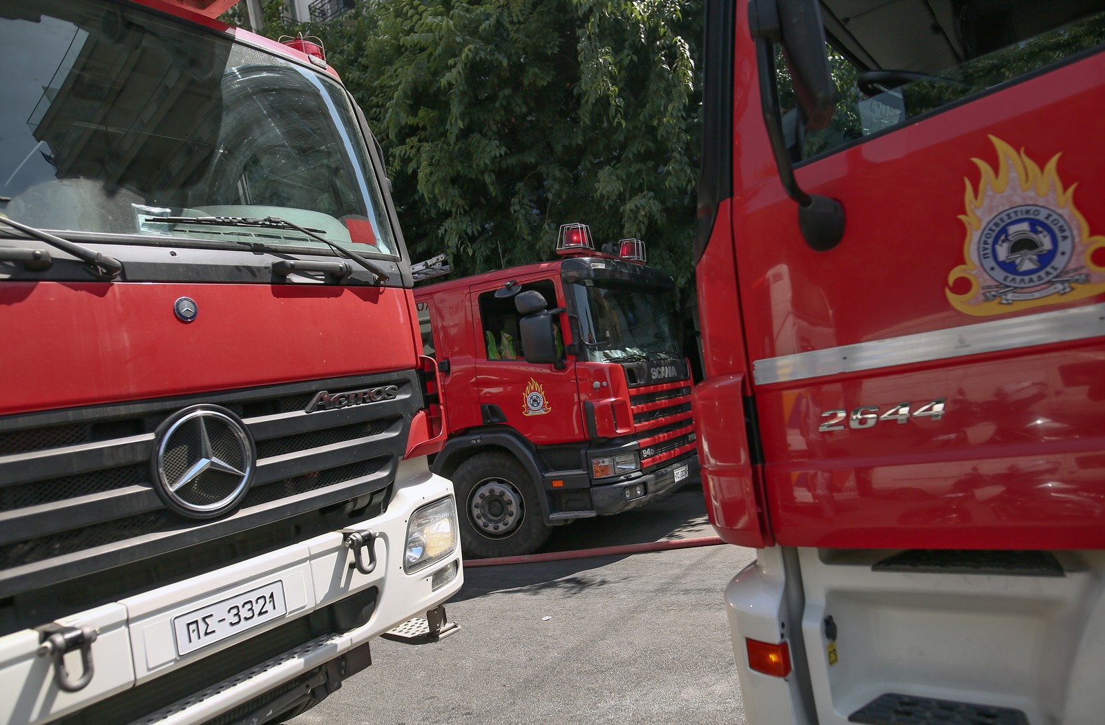 Πυρκαγιά σε διαμέρισμα επί της οδού Εθνάρχου Μακαρίου στην Αγία Βαρβάρα Αττικής