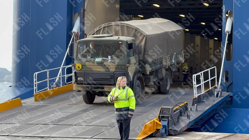 Σαντορίνη: Ενίσχυση δυνάμεων - Στο νησί οχήματα του στρατού, της ΕΛΑΣ και της Πυροσβεστικής